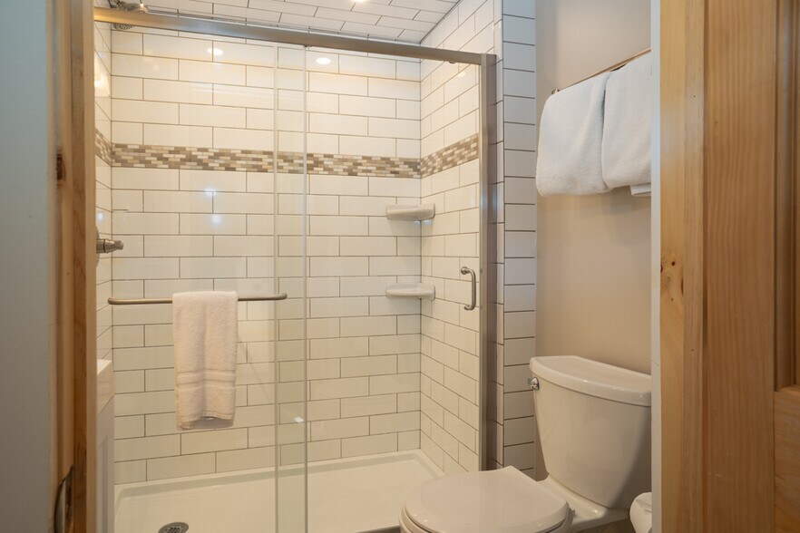 More Photos Of 2759 Vt Rt 11, Peru Hotel For Sale