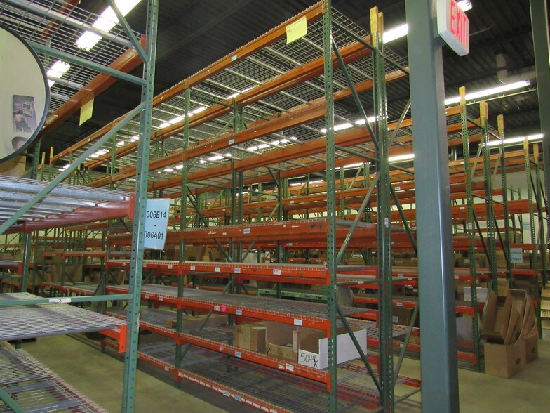 More Photos Of 454 County Rd V V, Somerset Manufacturing For Sale