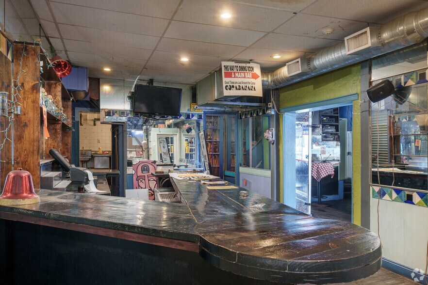More Photos Of 344-348 South St, Philadelphia General Retail For Sale