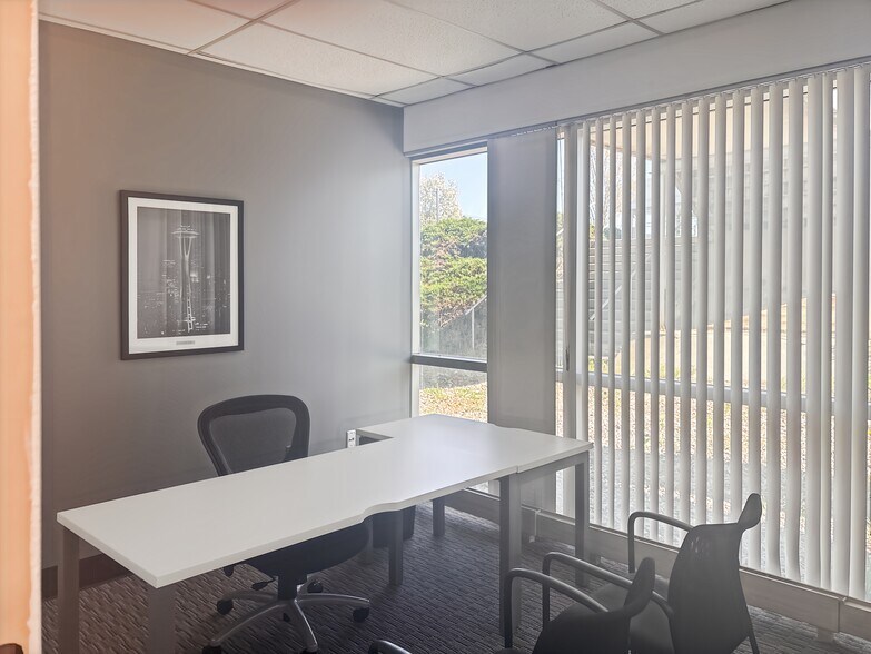 More Photos Of 4400 US Highway 9, Freehold Coworking Space