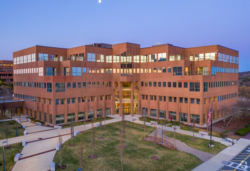 Primary Photo Of 2 Batterymarch Park, Quincy Office For Lease