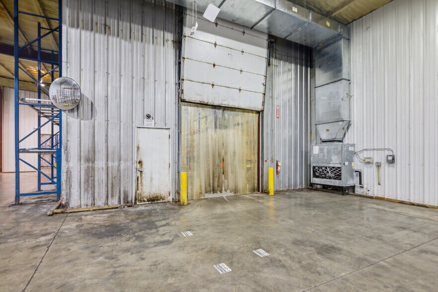 More Photos Of 8316 Lone Tree Rd, Victoria Industrial For Sale