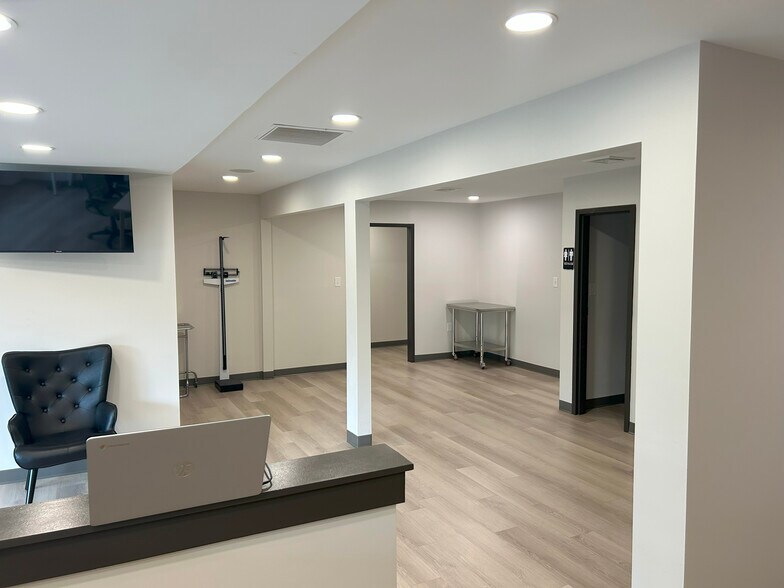 More Photos Of 130 Dillon Dr, Spartanburg Medical For Lease