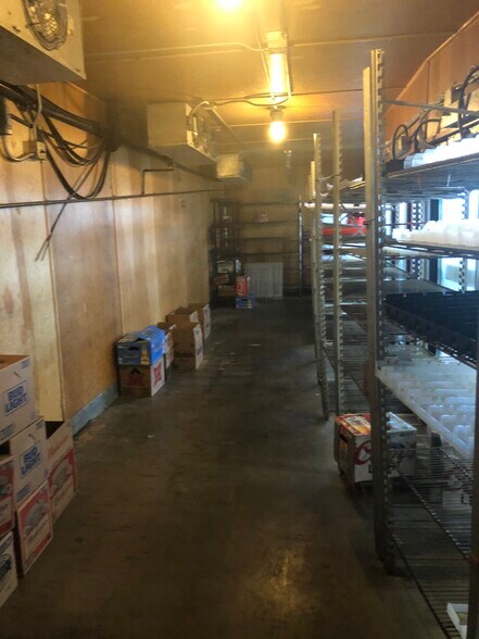 More Photos Of 800 N H St, Lompoc Convenience Store For Sale
