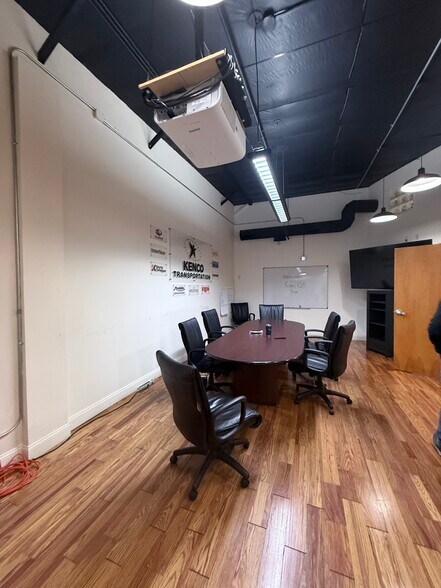 More Photos Of 8811 Production Ln, Ooltewah Manufacturing For Lease