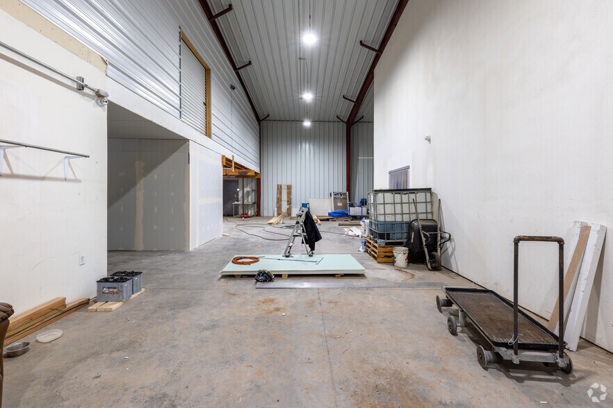 More Photos Of 5018 W Graneros Rd, Colorado City Industrial For Lease