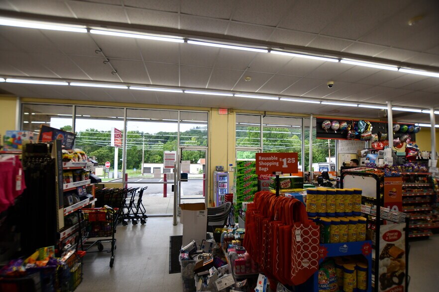 More Photos Of 1016 Winchester Rd, Irvine Freestanding For Lease