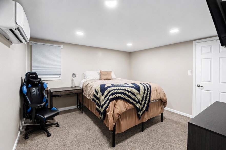 More Photos Of 217 W 28th St, Buena Vista Apartments For Sale