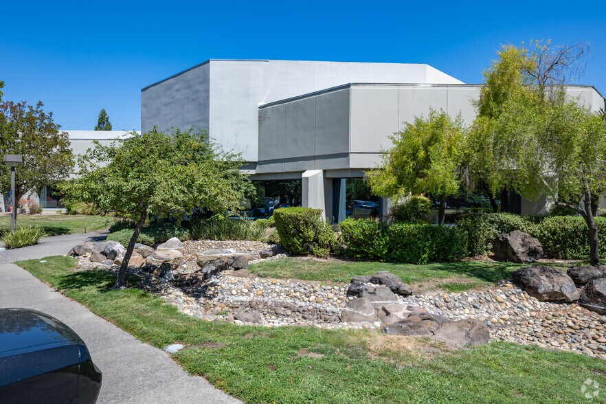 Primary Photo Of 3636 N Laughlin Rd, Santa Rosa Research And Development For Lease