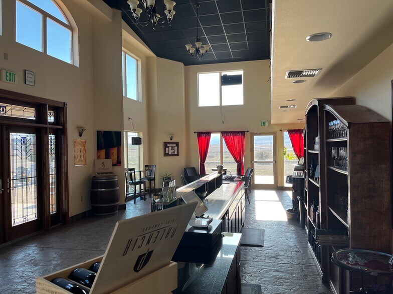 More Photos Of 8011 Keene Rd, West Richland General Retail For Lease