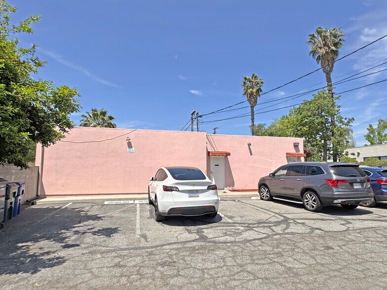More Photos Of 1904 N Orange Grove Ave, Pomona Medical For Sale