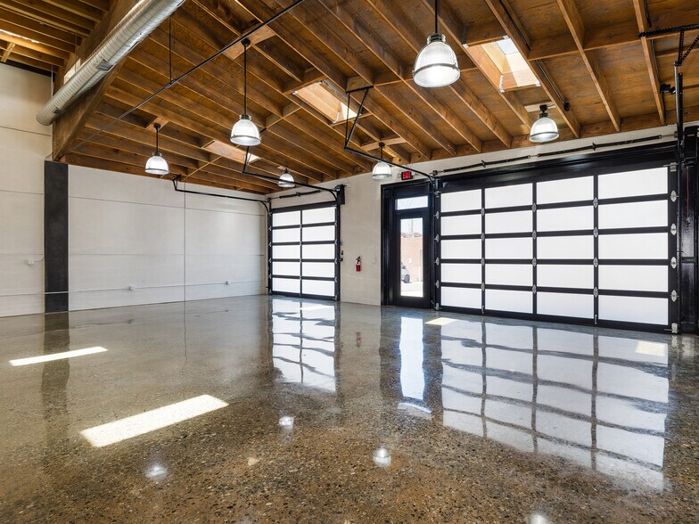 More Photos Of 131 Eucalyptus Dr, El Segundo Office For Lease