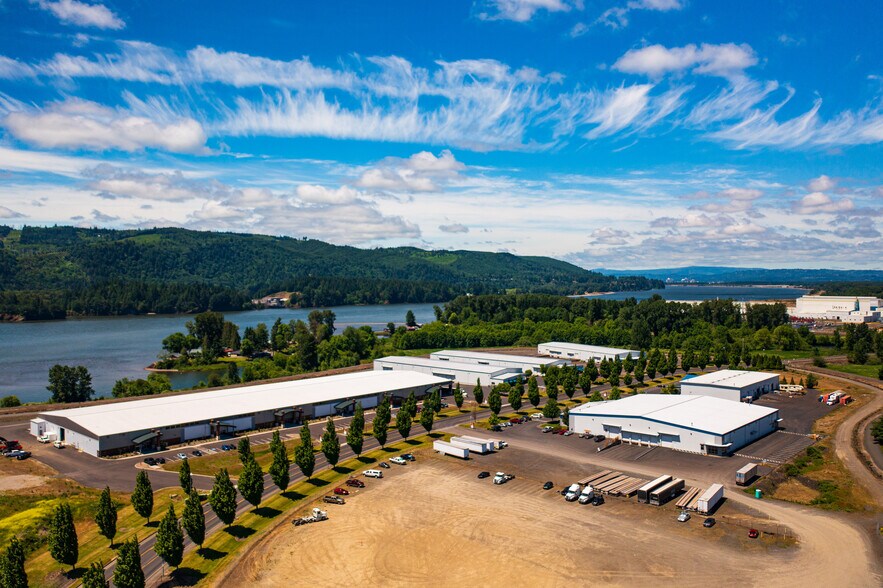 More Photos Of 2632 N Hendrickson Dr, Kalama Warehouse For Lease