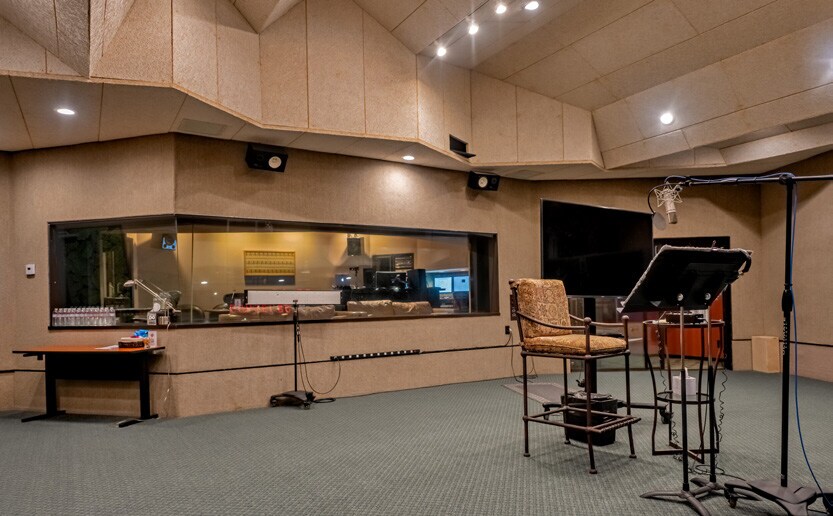 More Photos Of 3449–3453 Cahuenga Blvd W, Los Angeles Movie Radio TVStudio For Sale