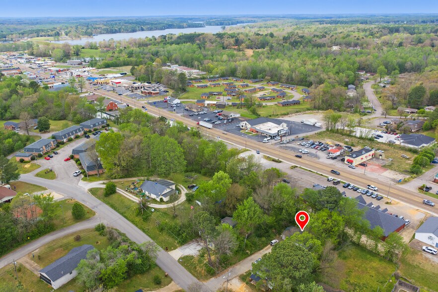 More Photos Of 252 N Main St, Lexington Multifamily For Sale