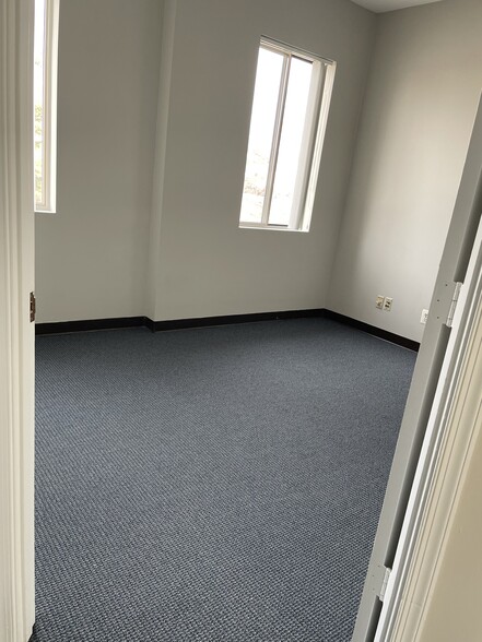 More Photos Of 3102-3114 Golansky Blvd, Woodbridge Medical For Lease