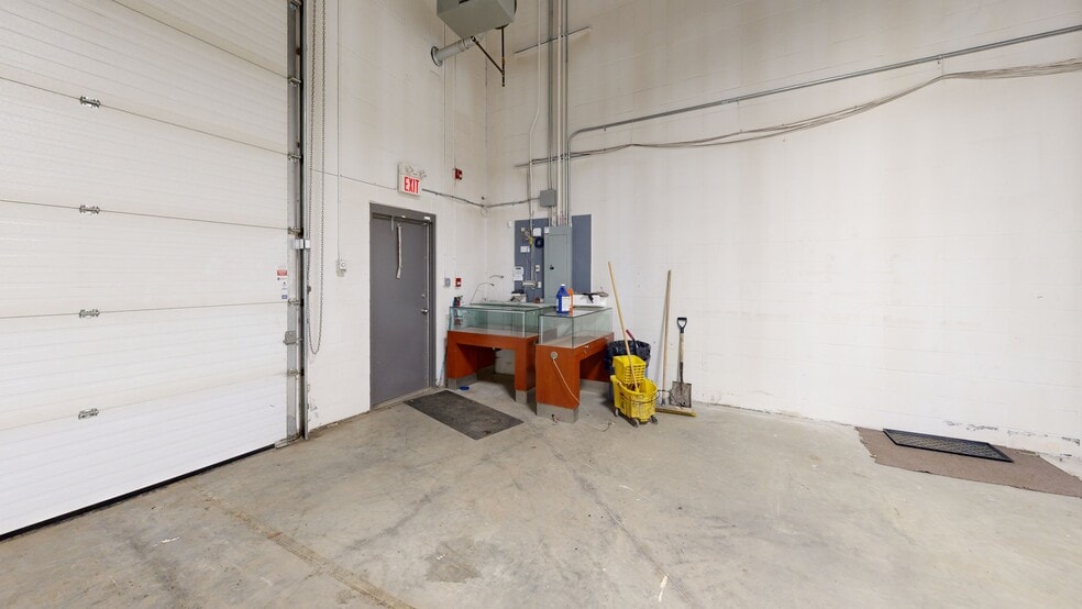 Primary Photo Of 10008-10022 167 St NW, Edmonton Showroom For Sale