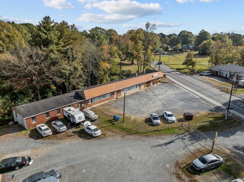 More Photos Of 1128 N Main St, Oakboro Restaurant For Sale