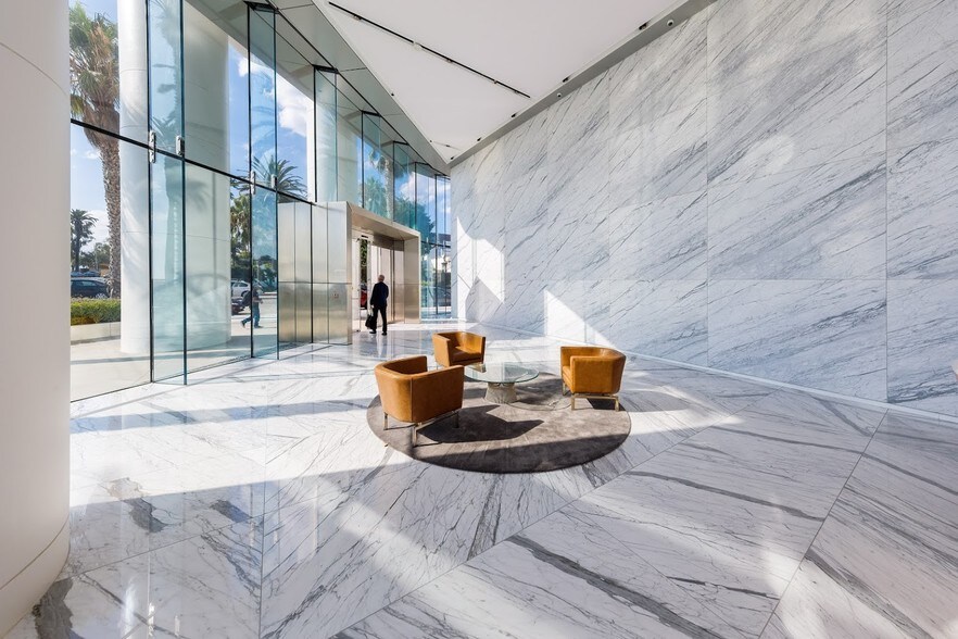 More Photos Of 100 Wilshire Blvd, Santa Monica Coworking Space