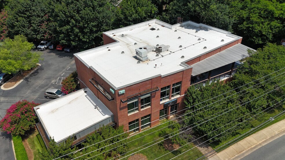More Photos Of 2010 S Tryon St, Charlotte Loft Creative Space For Lease