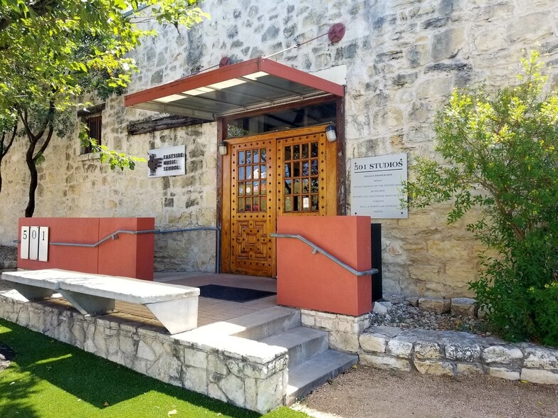 More Photos Of 501 N Interstate 35, Austin Loft Creative Space For Lease