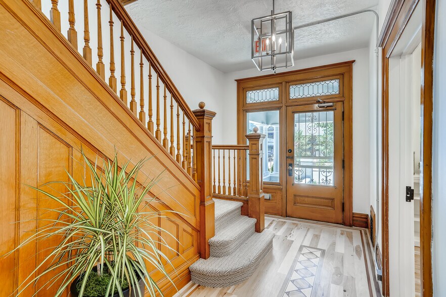 More Photos Of 1330 Logan St, Denver Office For Lease