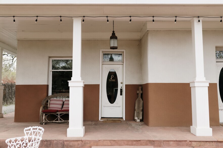 More Photos Of 220 W Manhattan Ave, Santa Fe Hotel For Sale