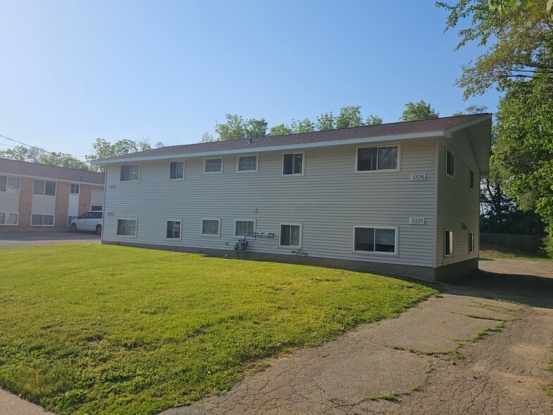 More Photos Of 3385 Wallace Ct SW, Grandville Apartments For Sale
