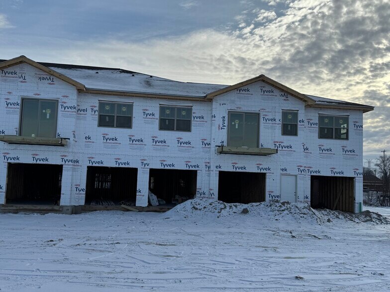 More Photos Of 108 th St & Oklahoma Ave ,, West Allis Apartments For Sale