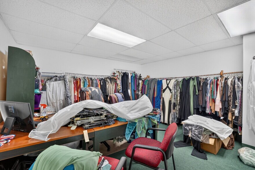 More Photos Of 2202-2204 W 78th St, Hialeah Warehouse For Sale