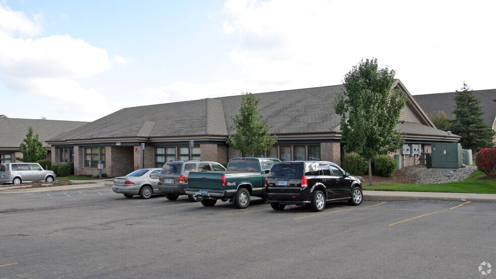 More Photos Of 839 Centennial Way, Lansing Office For Lease