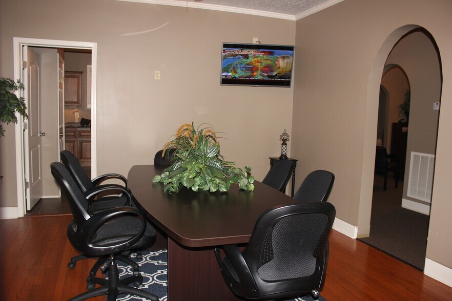 More Photos Of 1292 N Highland Ave, Jackson Office Residential For Lease