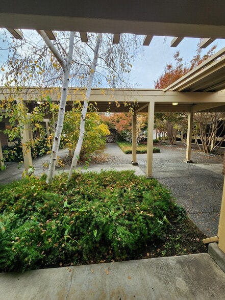 More Photos Of 1806-1832 Jefferson St, Napa Medical For Lease