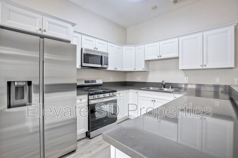 More Photos Of 819-825 D Ave, National City Apartments For Lease