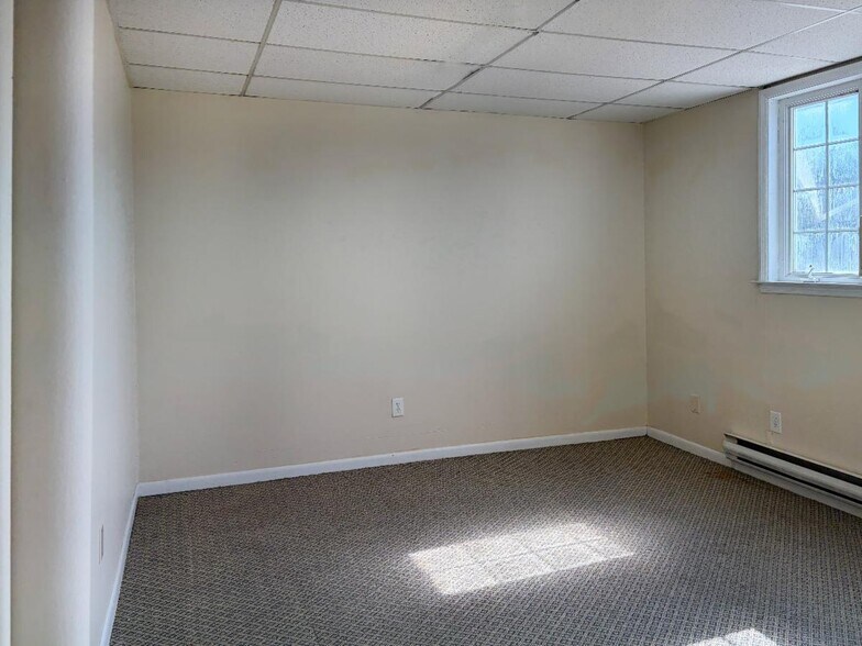 More Photos Of 1075 State Route 34, Matawan Unknown For Lease