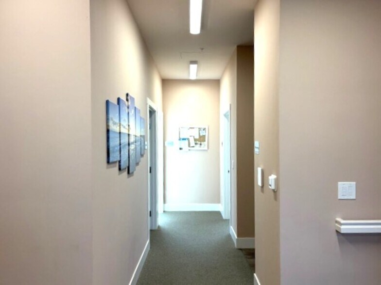 More Photos Of 21636 Redwood Rd, Castro Valley Industrial For Lease
