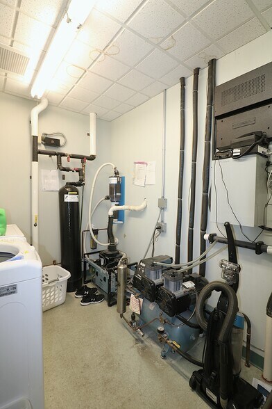 More Photos Of 136 N Ridge St, Monroeville Medical For Sale