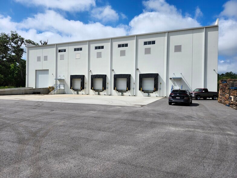 More Photos Of 528 Sunbury Rd, Midway Warehouse For Sale