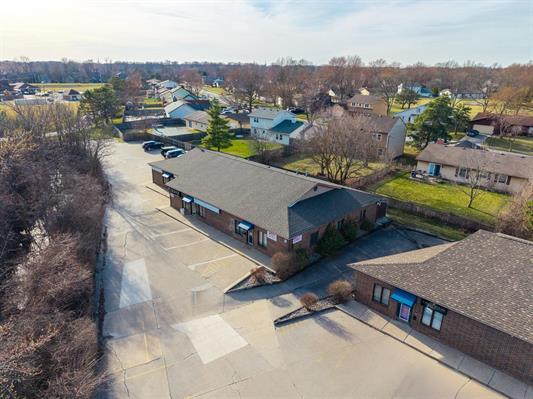 More Photos Of 2789 Maplecrest Rd, Fort Wayne Freestanding For Sale