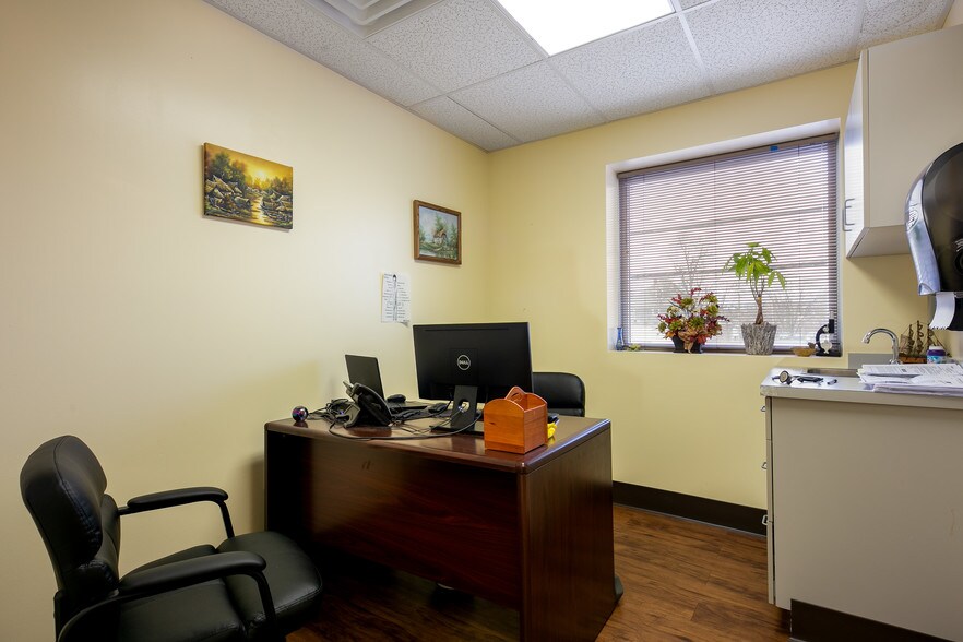 More Photos Of 1195 N Main St, Providence Medical For Lease