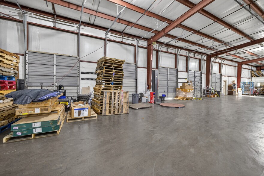 More Photos Of 1250 Warehouse Row W, Fort Payne Industrial For Sale