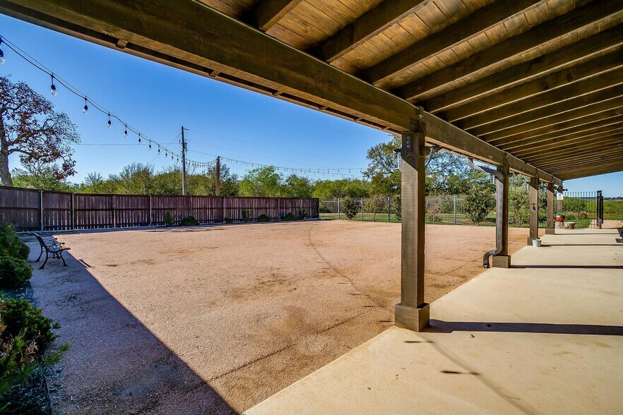More Photos Of 1524 S Broadway St, Joshua Lodge Meeting Hall For Lease