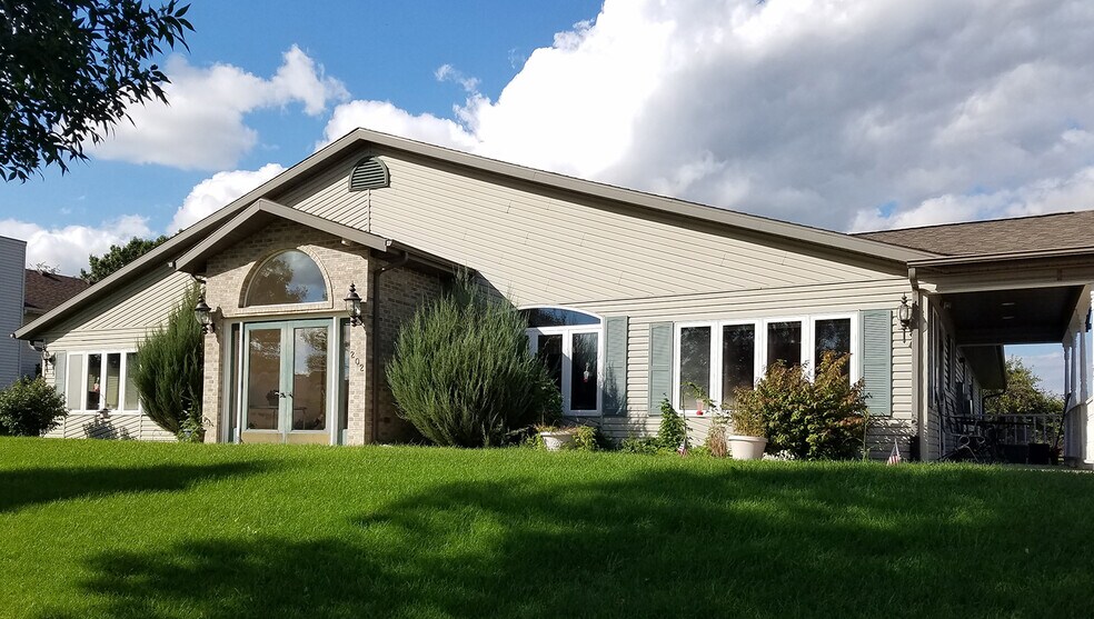 Primary Photo Of 202 Lakewood Ter, Marshall Assisted Living For Sale