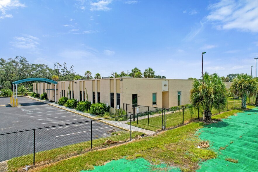 More Photos Of 7000 Lake Ellenor Dr, Orlando Medical For Lease