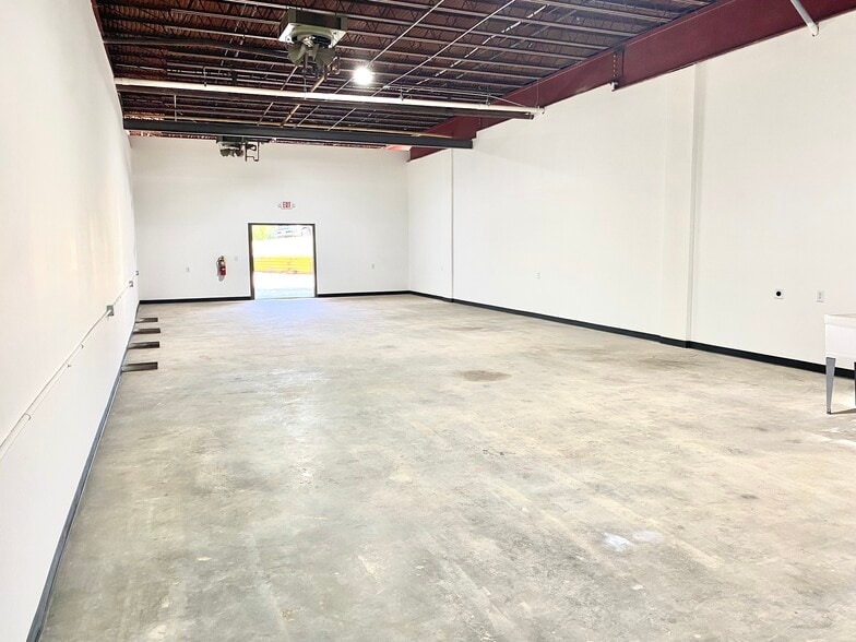 More Photos Of 1316 Lakewood Ave, Atlanta Distribution For Lease
