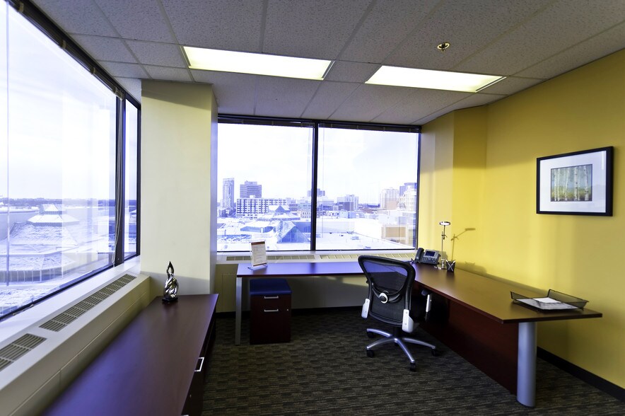 More Photos Of 380 Wellington St, London Coworking Space