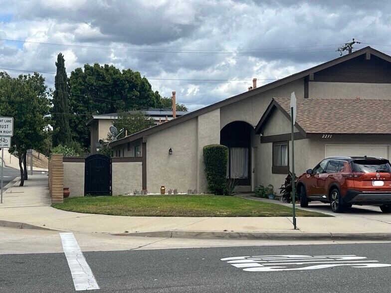 More Photos Of 2229 Ponderosa St, Santa Ana Apartments For Sale