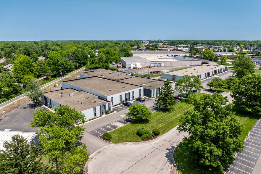 More Photos Of 6780-6792 Hawthorn Park Dr, Indianapolis Light Distribution For Lease