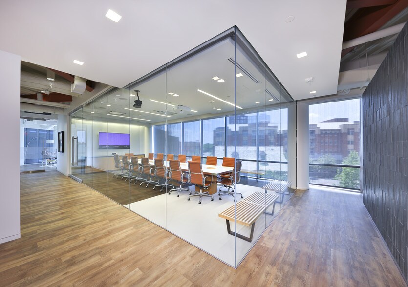 More Photos Of 1701 Duke St, Alexandria Office For Lease