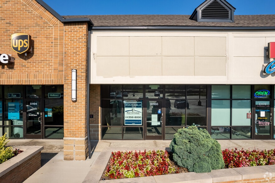 More Photos Of 51000-51336 Romeo Plank Rd, Macomb Township Unknown For Lease